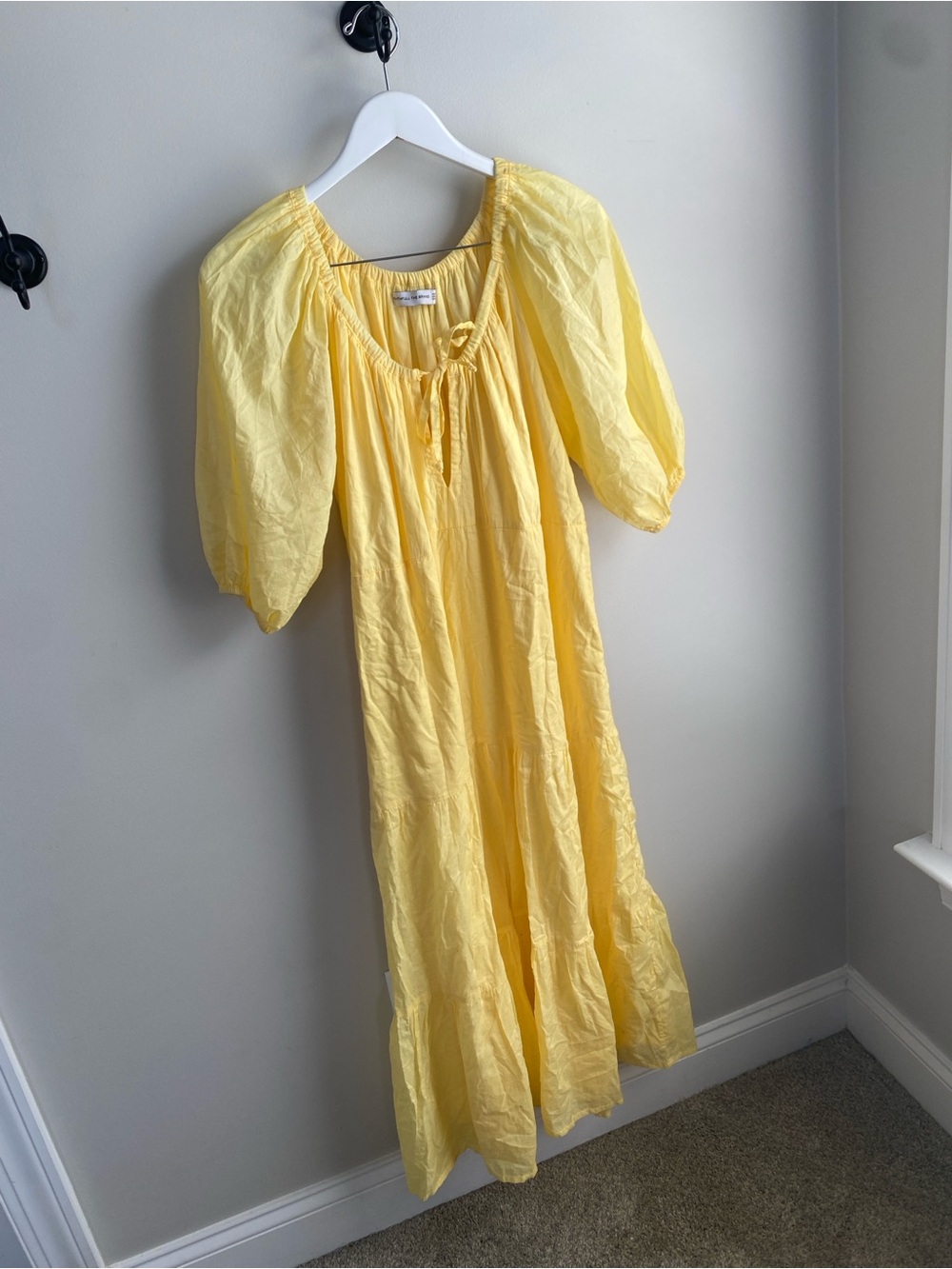 Faithfull the Brand Marlowe Yellow Puff-Sleeve Maxi Dress - Picture 4 of 9
